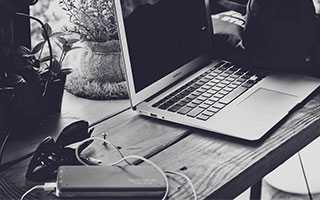 拥抱数字化变革 国产服装品牌崛起正当时